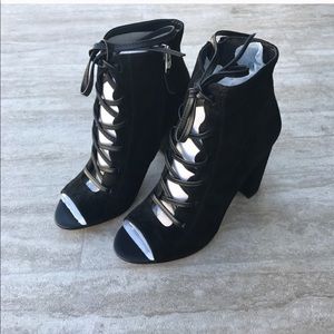 Sam Edelman Yvie Lace Up Booties